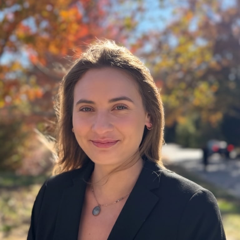 Reese Alpher headshot